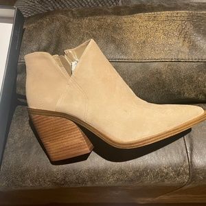 Vince Camuto Heels - Brand New!